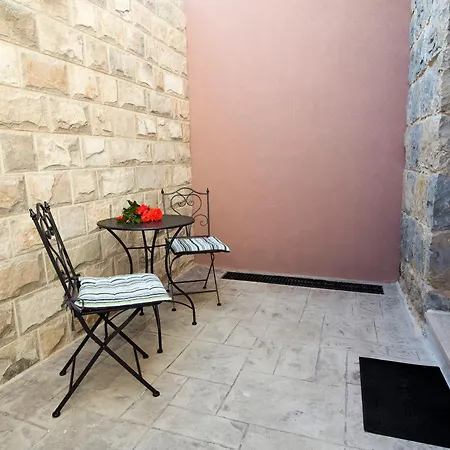 Stone House Orsulica * Tugare