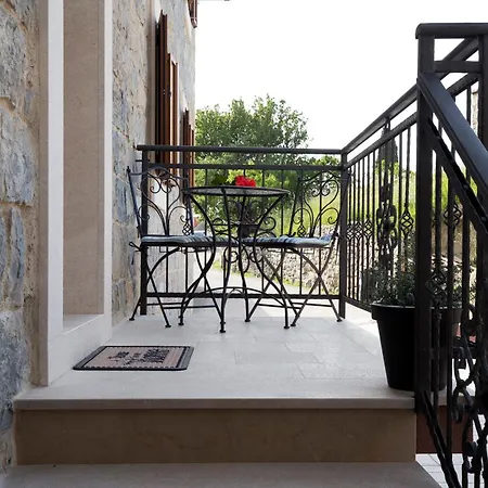 Сasa de vacaciones Stone House Orsulica