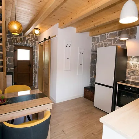 Stone House Orsulica Tugare