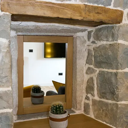 Сasa de vacaciones Stone House Orsulica *