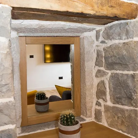 Stone House Orsulica * Tugare