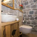 Stone House Orsulica *