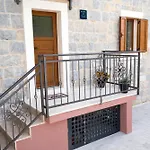 Stone House Orsulica Tugare