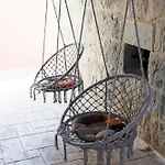 Stone House Orsulica 度假居