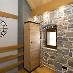 度假居 Stone House Orsulica *
