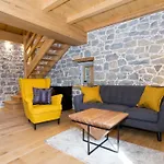Stone House Orsulica *