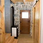 Stone House Orsulica * Tugare