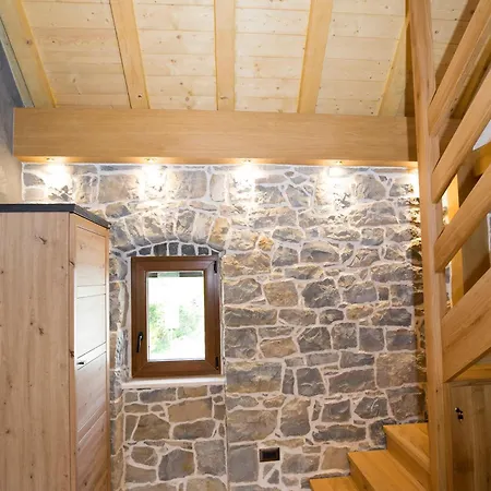 Hébergement de vacances Stone House Orsulica Tugare