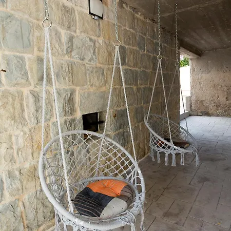 Stone House Orsulica *
