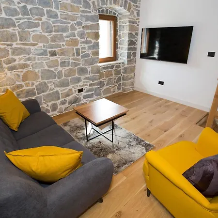 Stone House Orsulica Tugare